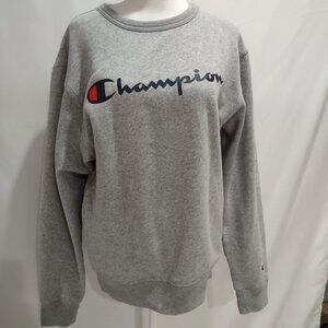 Like-New Champion Crew Neck Pullover Sweatshirt Classic Script Logo